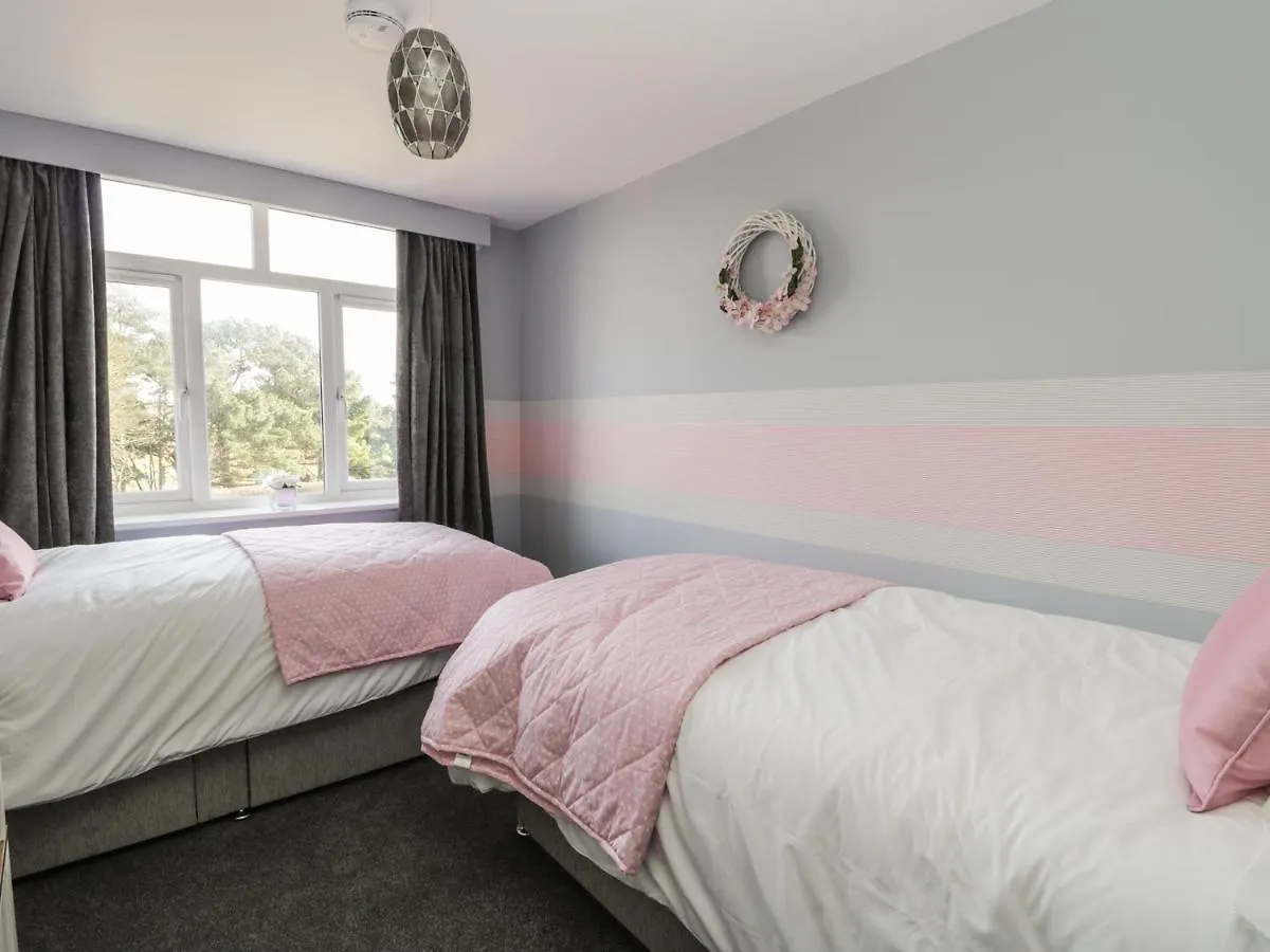 Manor Heath Apartment 4 Scarborough